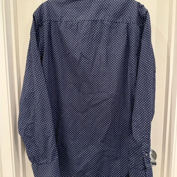 Banana Republic shirt - Picture 2 of 3